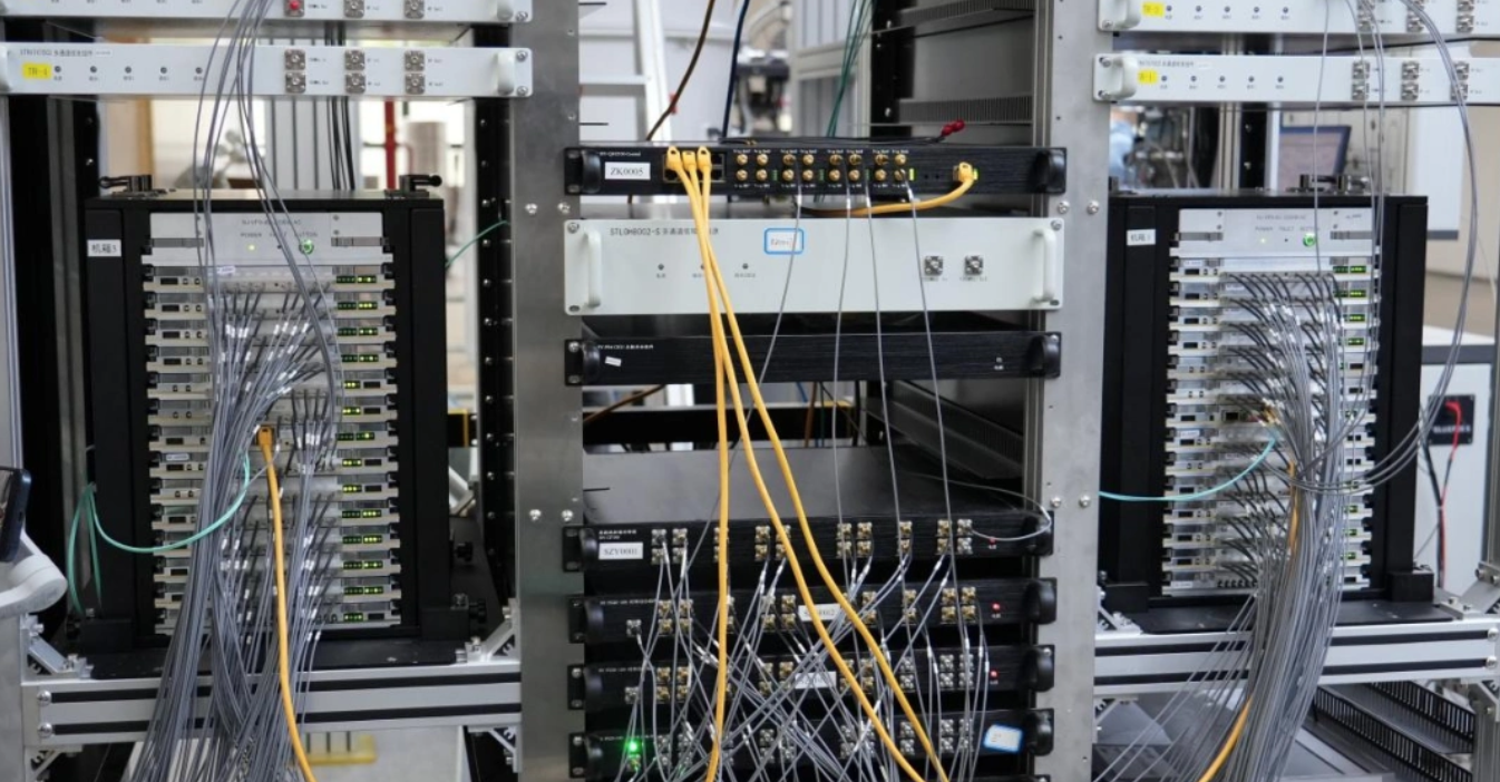 第四代自主量子计算测控系统“本源天机4.0”发布